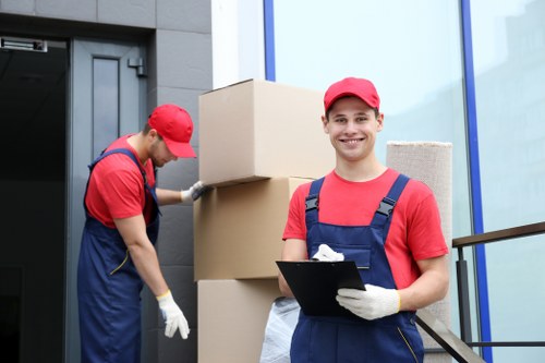Man with van service in Muswellhill for local moving support
