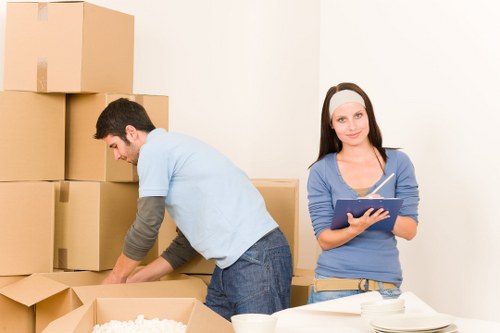 Flexible man with van Muswellhill service for small business transport