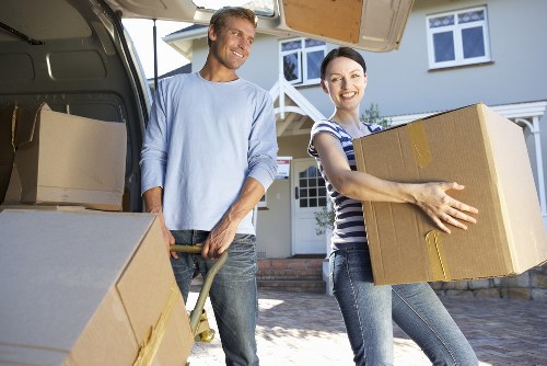 Moving team planning access for a busy Muswell Hill property