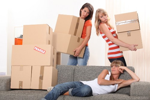 Furniture loading and relocation service in Muswell Hill